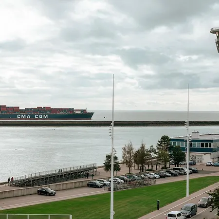 L'horizon Lumineux Vue Sur Au 5ieme Etage Avec Ascenseur Apartment *